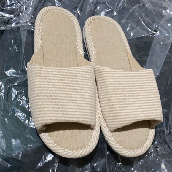 NUDE STRIPED SLIPPERS - Picture 2 of 4
